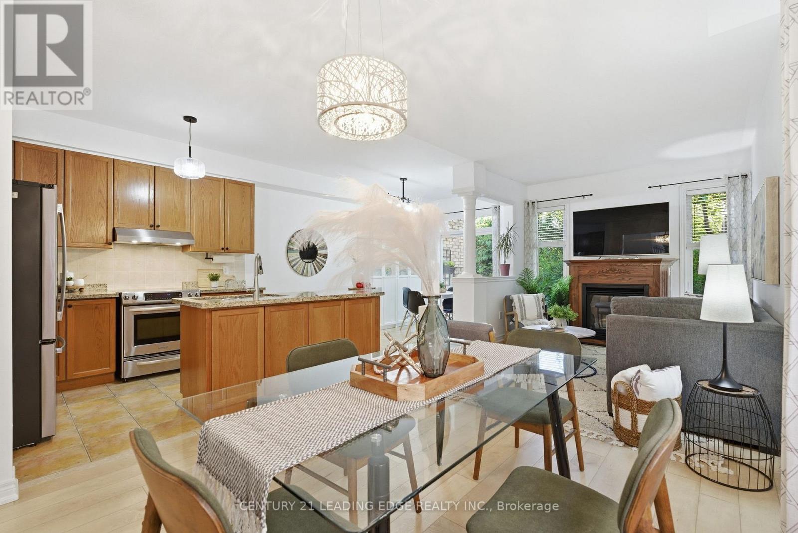 1910 Calvington Drive, Pickering, Ontario  L1V 0B3 - Photo 8 - E13233310