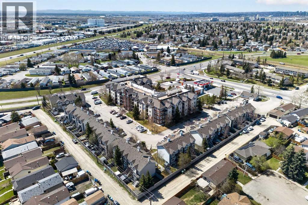 32 Erin Woods Court Se, Calgary, Alberta  T2B 3V6 - Photo 34 - A2308342