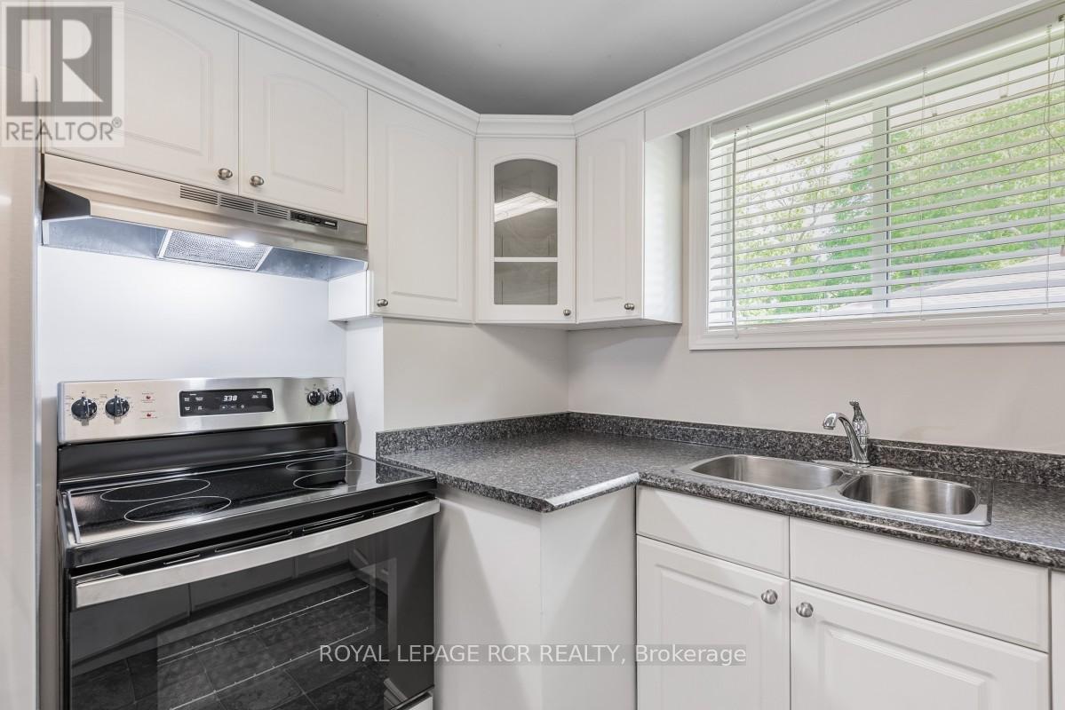 384 Watson Drive, Whitchurch-Stouffville, Ontario  L4A 6L1 - Photo 11 - N13233202