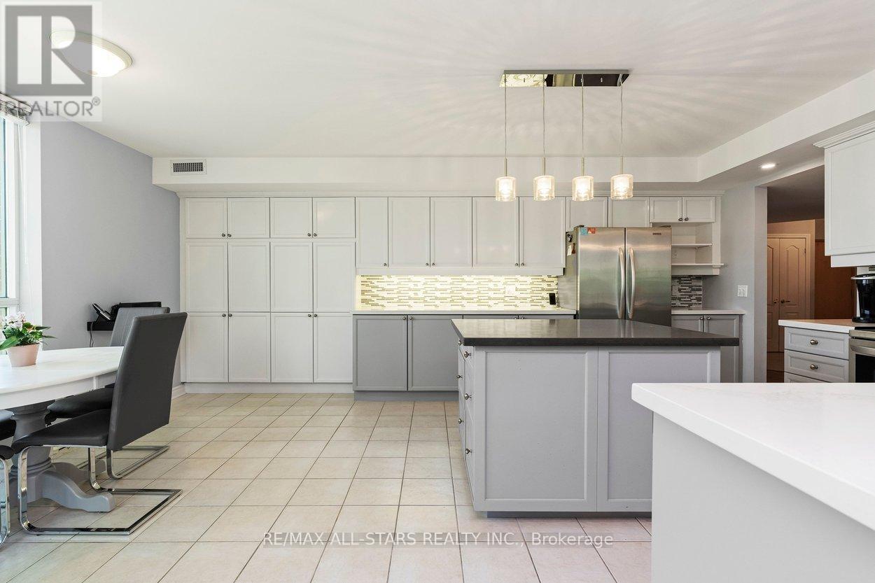 219 - 80 The Boardwalk Way, Markham, Ontario  L6E 1B8 - Photo 10 - N13233268