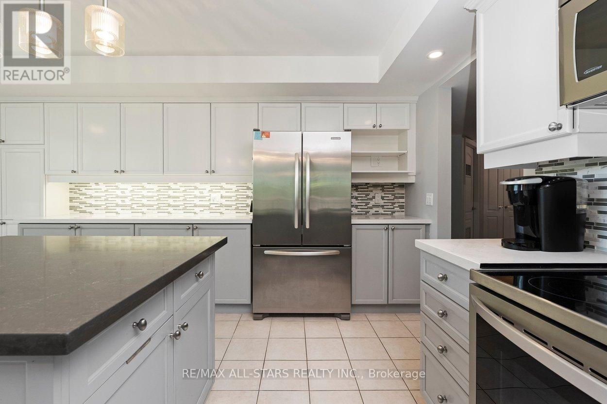 219 - 80 The Boardwalk Way, Markham, Ontario  L6E 1B8 - Photo 15 - N13233268