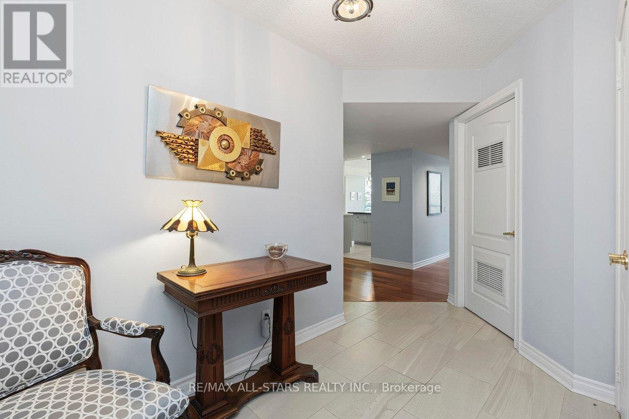 219 - 80 The Boardwalk Way, Markham, Ontario  L6E 1B8 - Photo 32 - N13233268