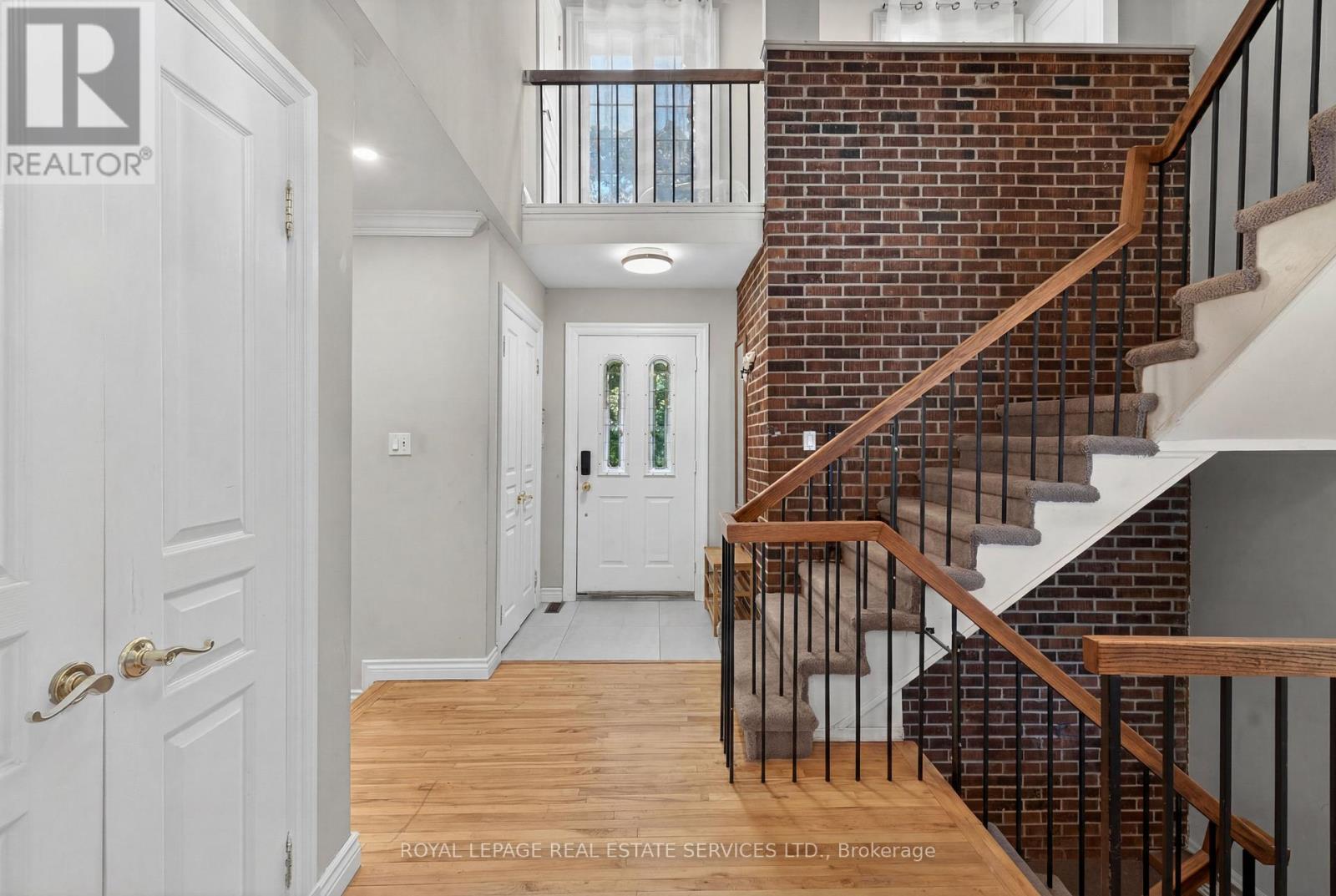 28 Wootten Way, Markham, Ontario  L3P 3L9 - Photo 4 - N13233408
