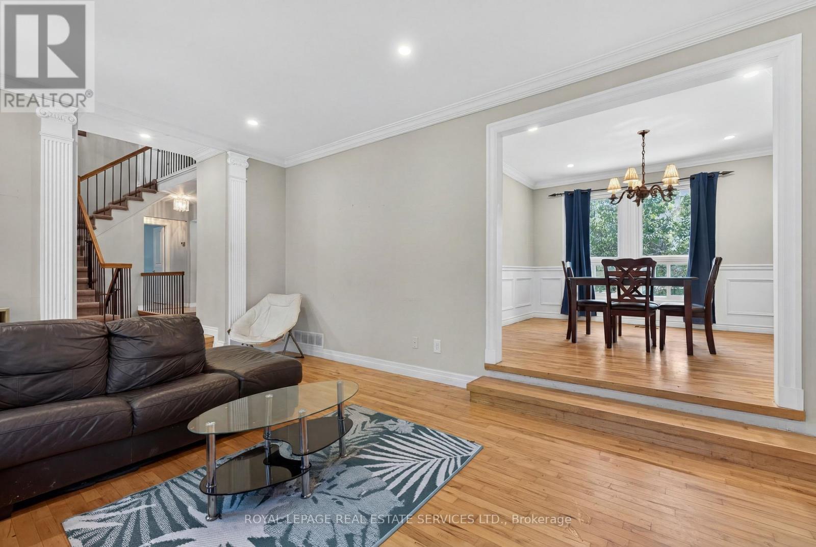 28 Wootten Way, Markham, Ontario  L3P 3L9 - Photo 7 - N13233408