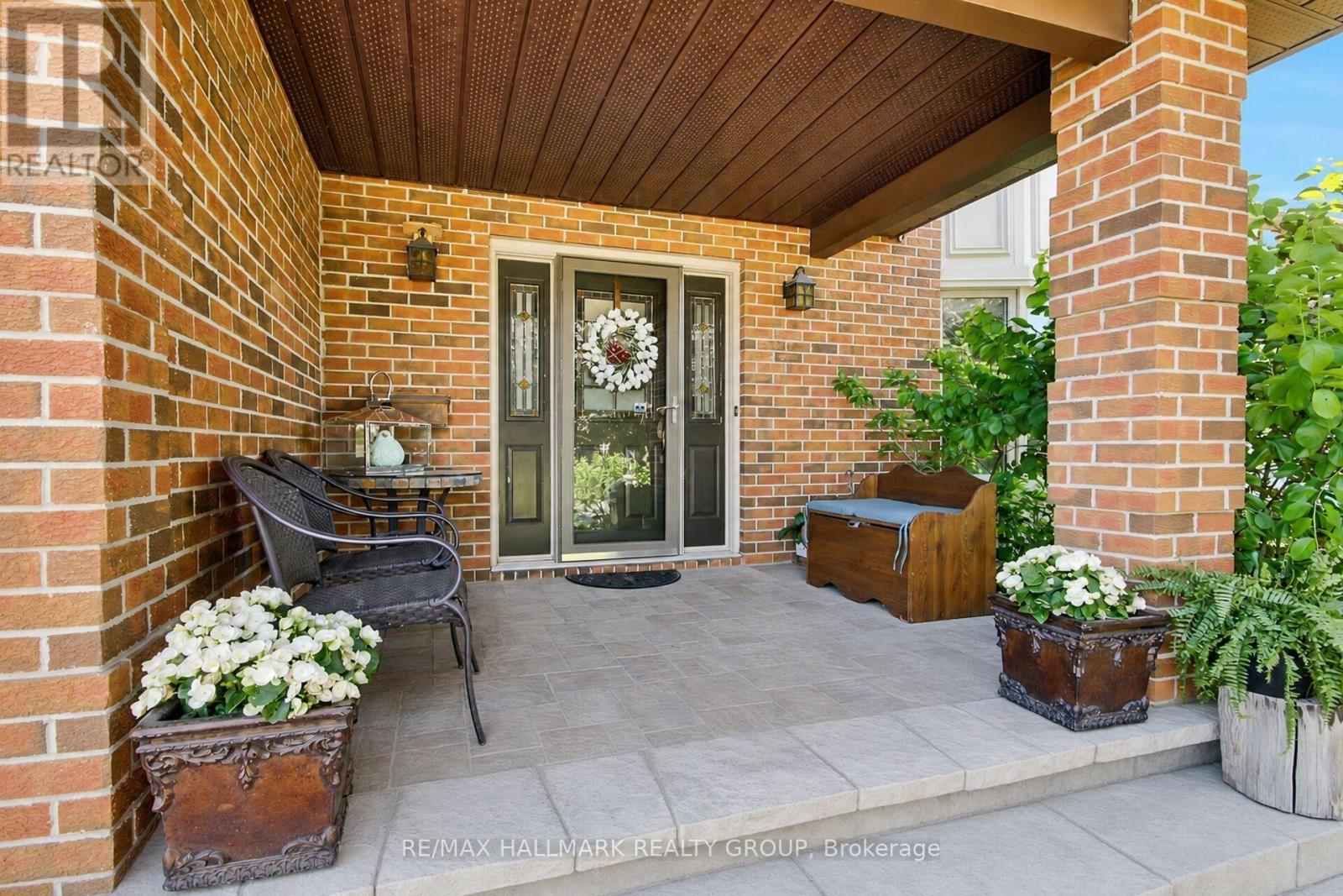 29 Shady Branch Trail, Ottawa, Ontario K2S 1E1 - Photo 2 - X13233614