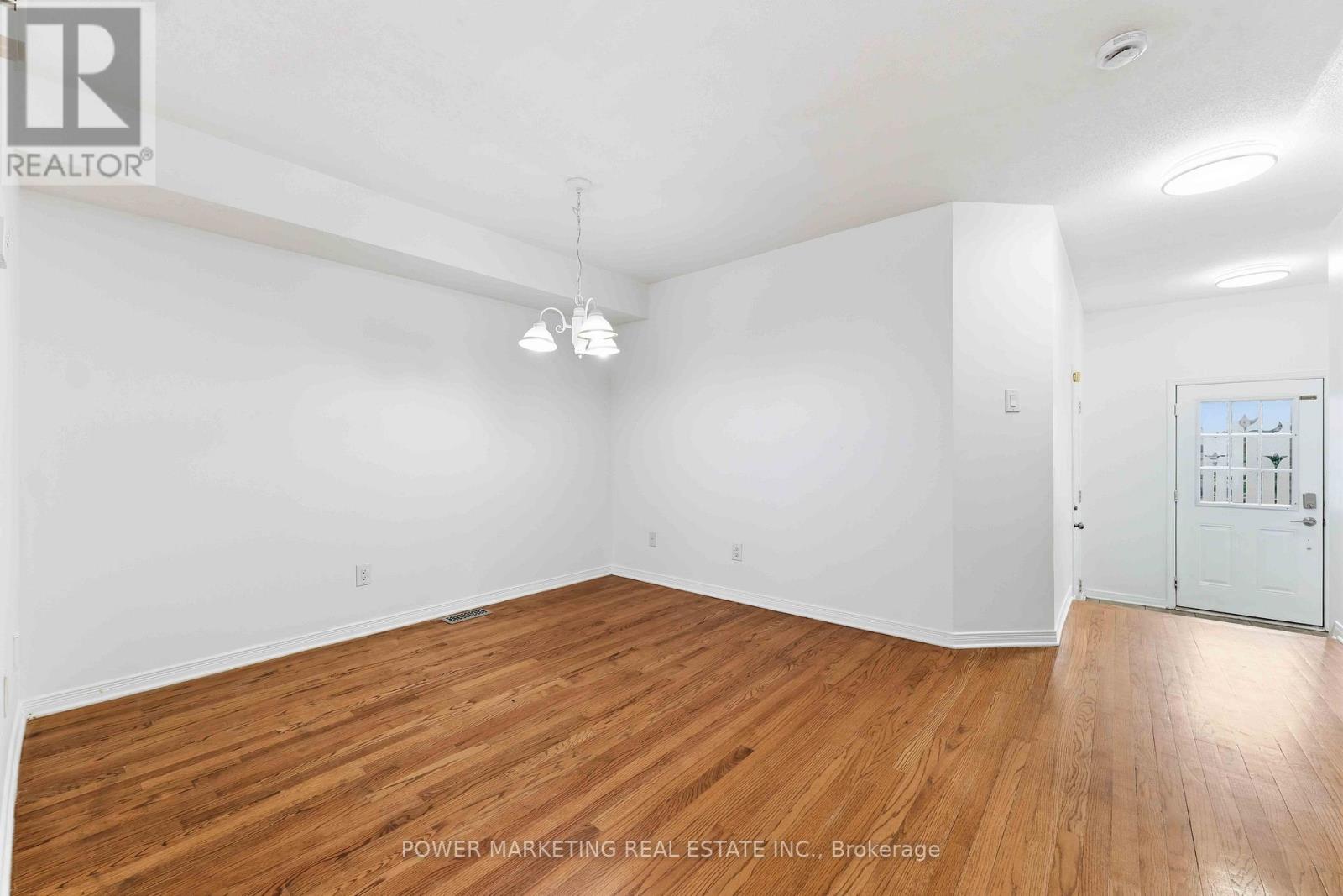 116 Esterbrook Drive, Ottawa, Ontario K1W 0B1 - Photo 5 - X13233648