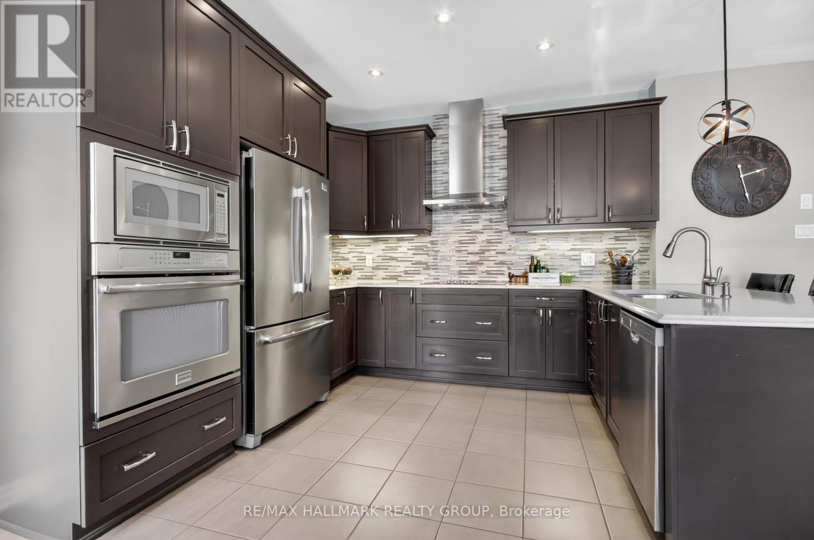 33 Summitview Drive, Ottawa, Ontario  K2M 2V9 - Photo 9 - X13233696
