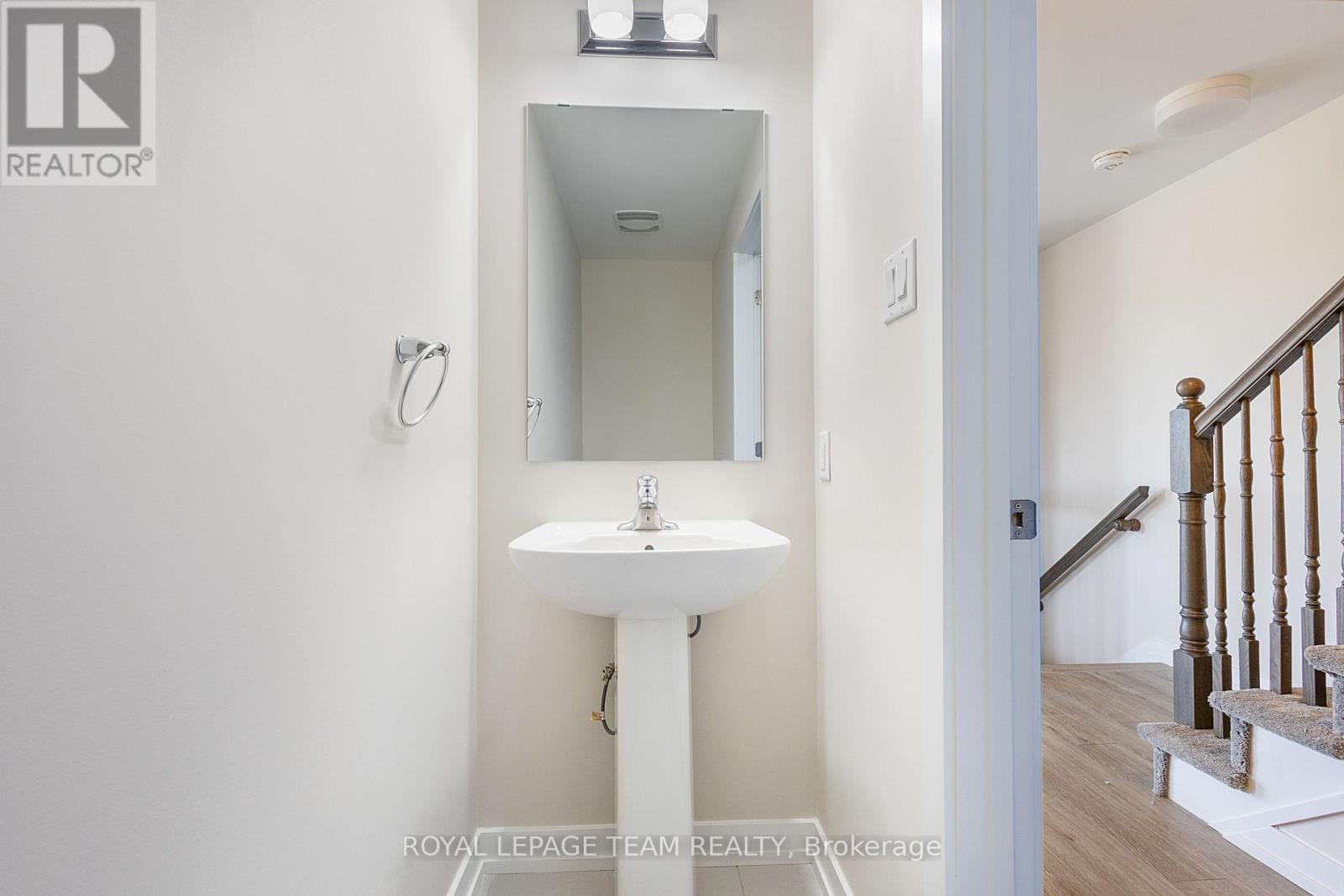946 Chapman Mills Drive, Ottawa, Ontario  K2J 7P4 - Photo 4 - X13233792