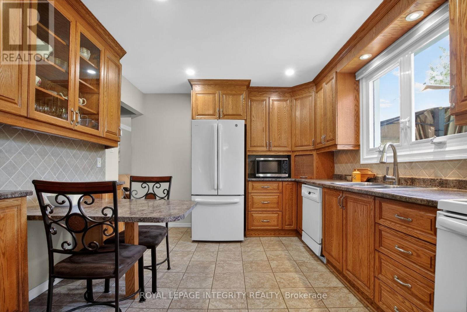 1646 Grey Nuns Drive, Ottawa, Ontario  K1C 1T7 - Photo 15 - X13233878