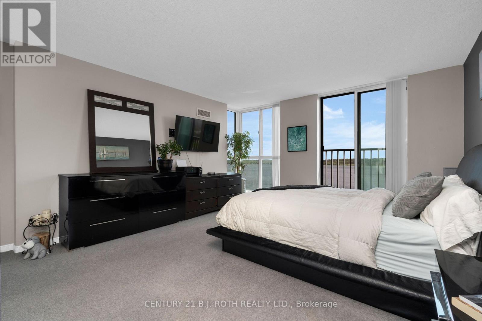 807 - 150 Dunlop Street E, Barrie (City Centre), Ontario L4M 6H1 - Photo 13 - S13233246