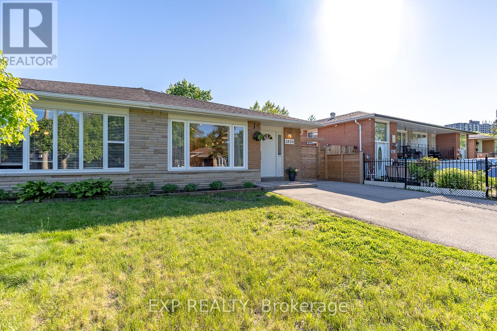 1856 Bonnymede Drive, Mississauga, Ontario  L5J 1E1 - Photo 2 - W13233214