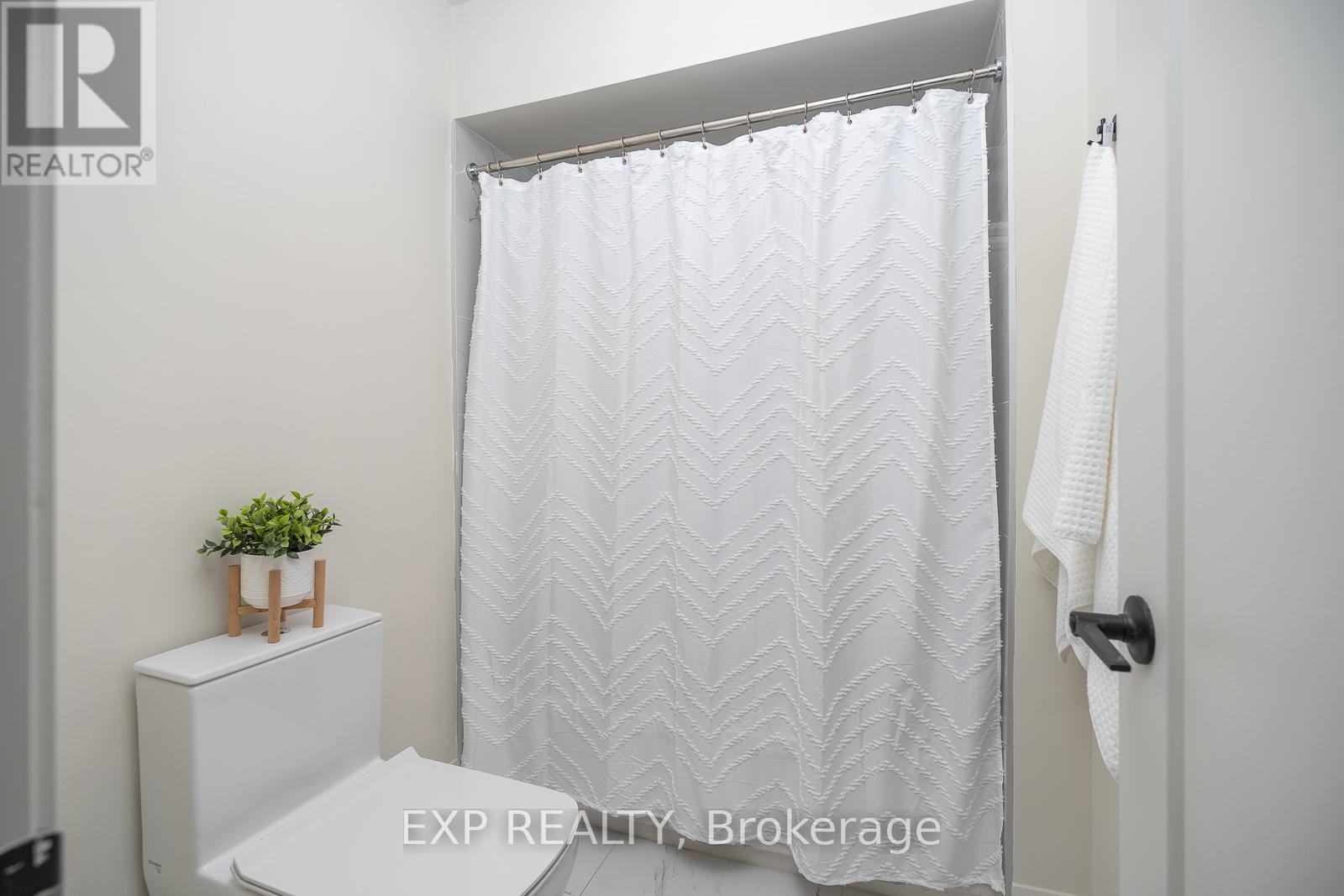 1856 Bonnymede Drive, Mississauga, Ontario  L5J 1E1 - Photo 20 - W13233214