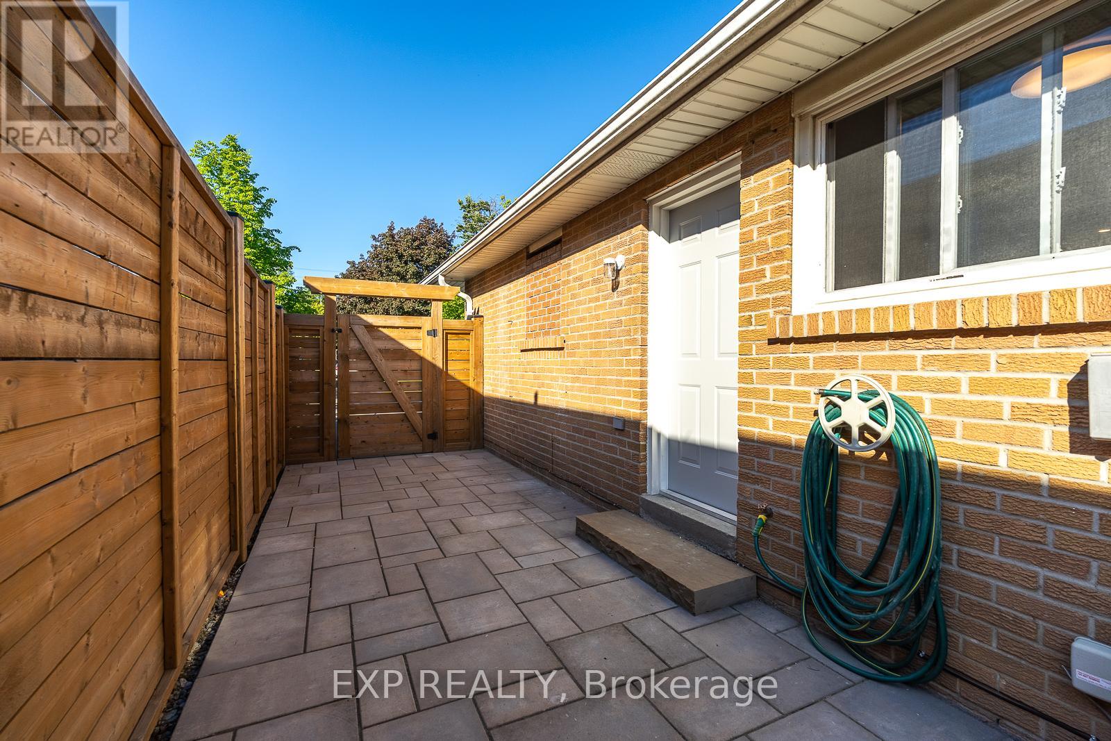 1856 Bonnymede Drive, Mississauga, Ontario  L5J 1E1 - Photo 27 - W13233214