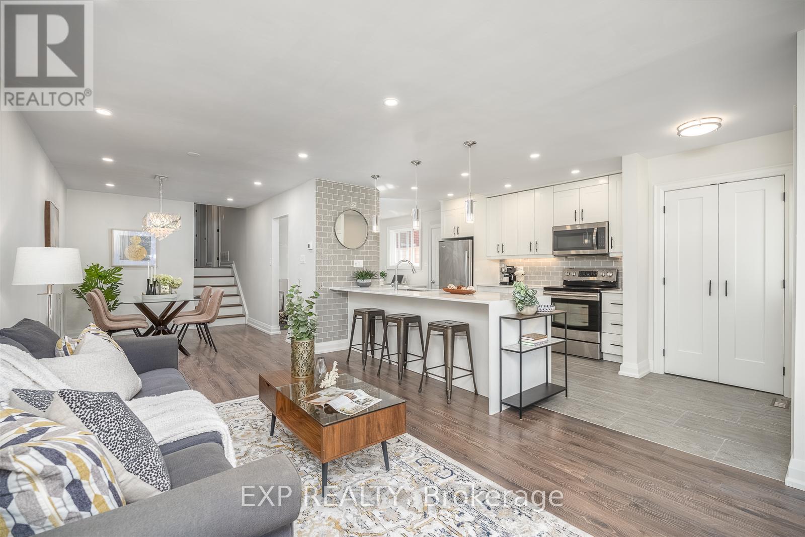 1856 Bonnymede Drive, Mississauga, Ontario  L5J 1E1 - Photo 5 - W13233214