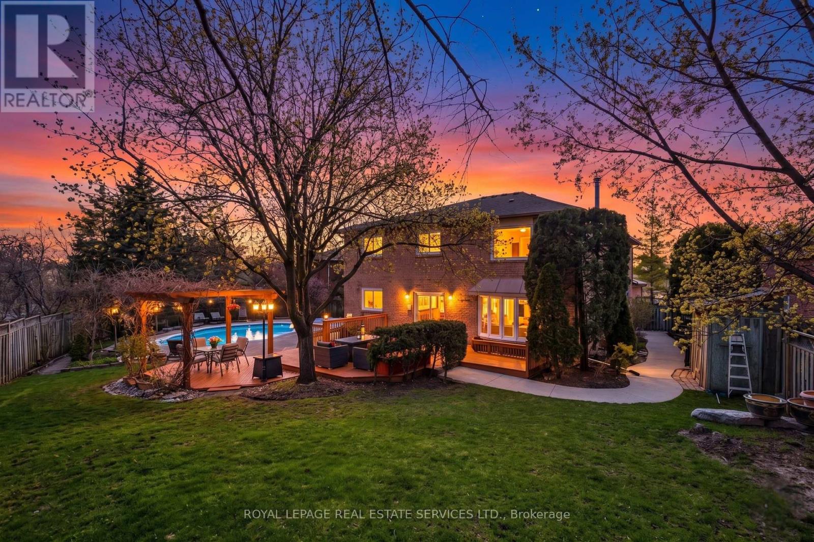 4330 SPINNINGDALE COURT, Mississauga, Ontario