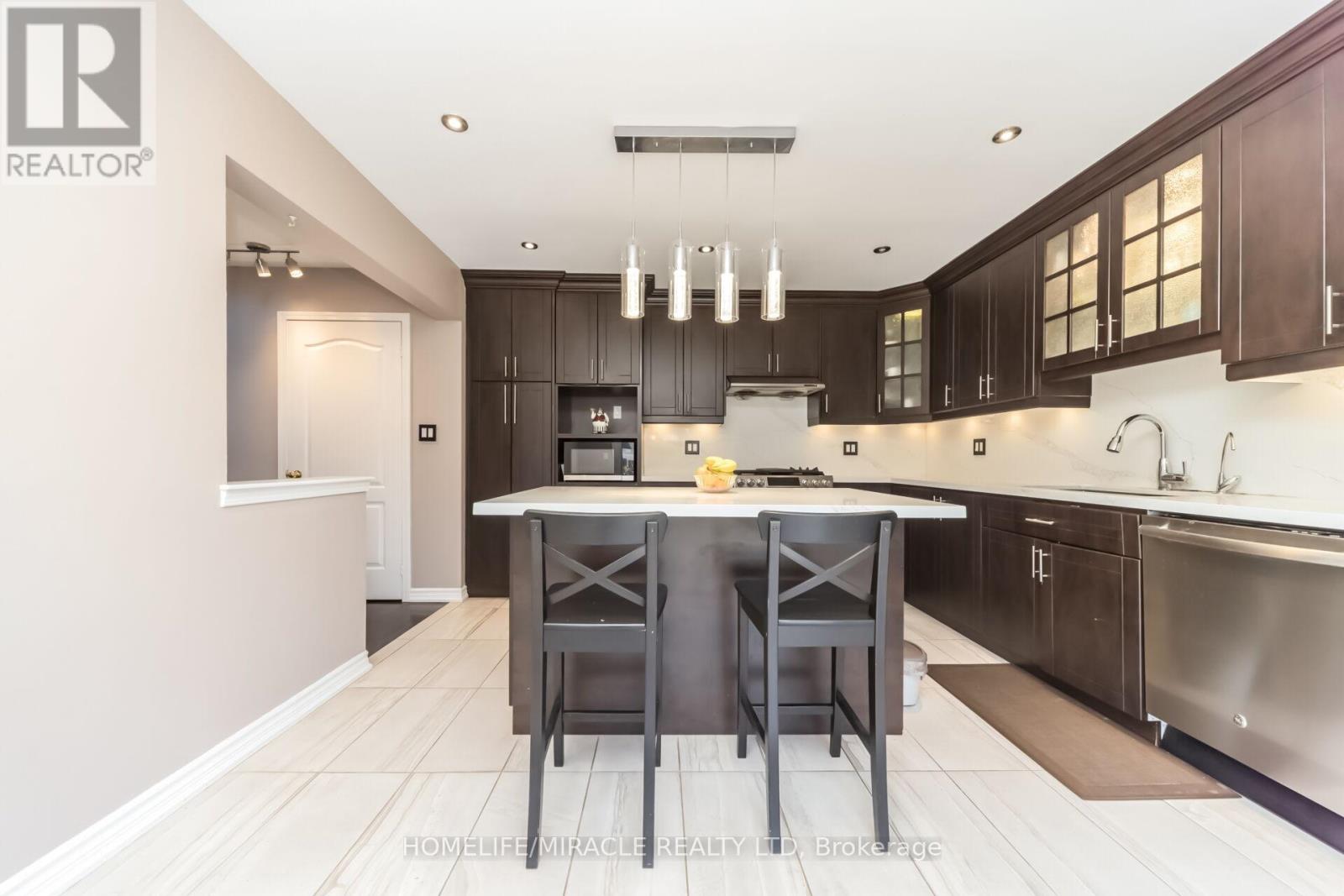 3 White Road, Brampton, Ontario  L7A 1Y5 - Photo 15 - W13233338