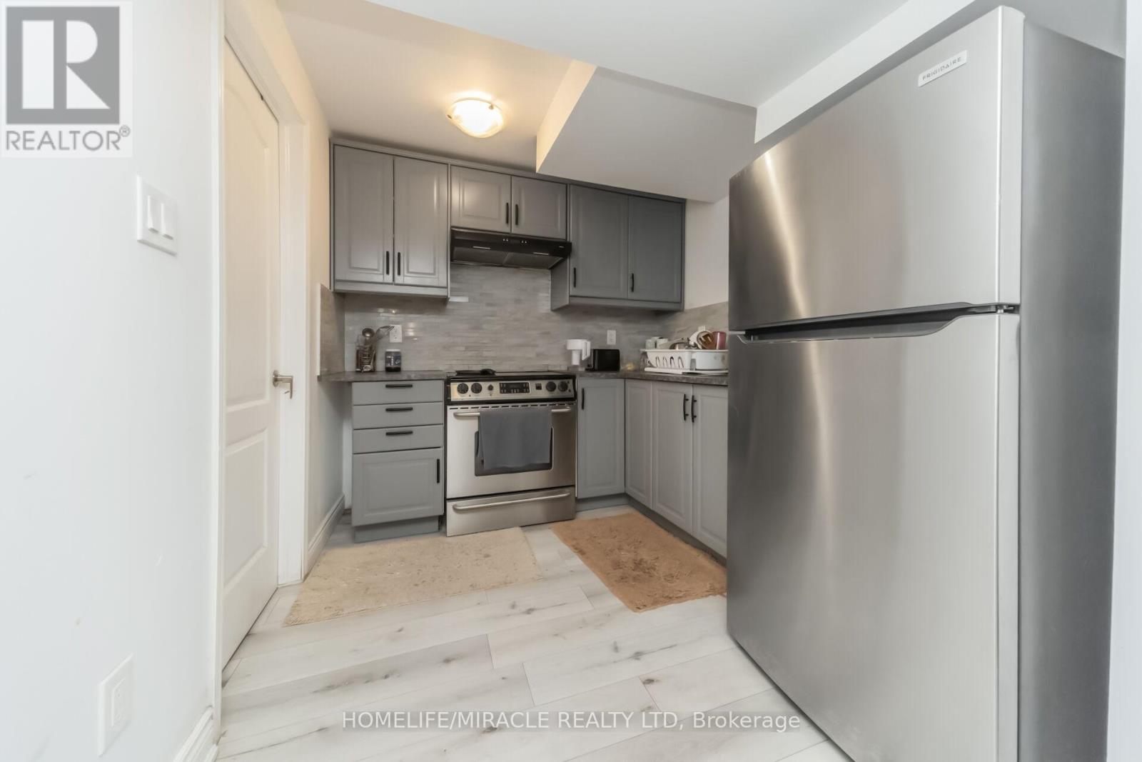 3 White Road, Brampton, Ontario  L7A 1Y5 - Photo 38 - W13233338