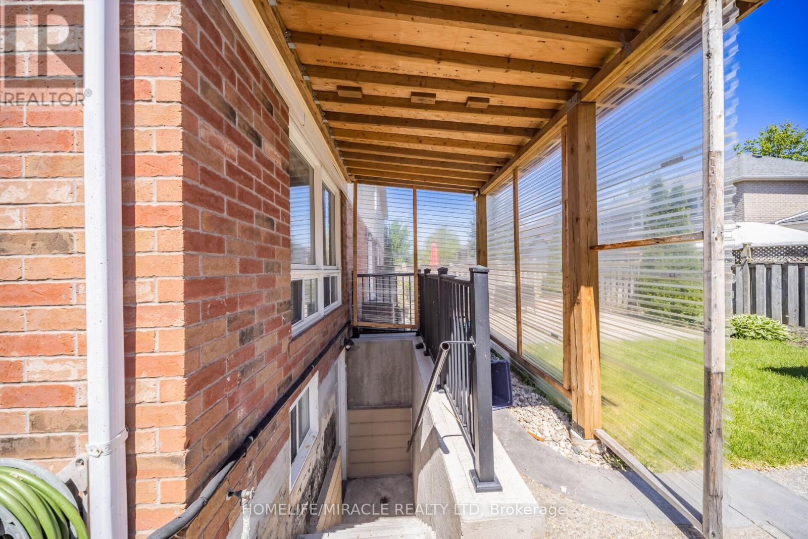 3 White Road, Brampton, Ontario  L7A 1Y5 - Photo 46 - W13233338