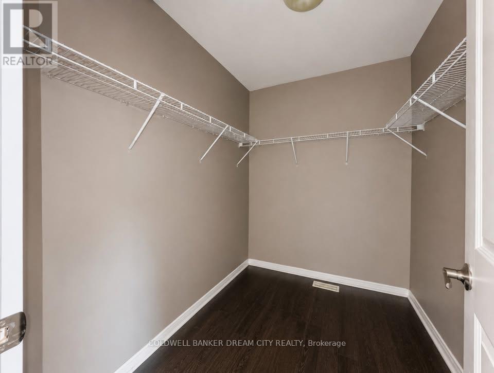 1124 Solomon Court, Milton, Ontario  L9T 8H1 - Photo 12 - W13233392