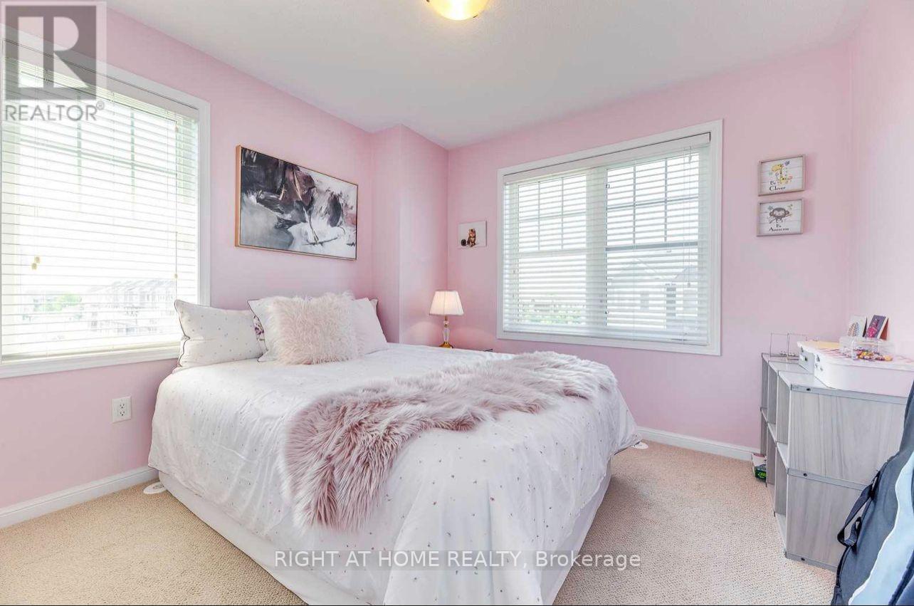 638 Holly Avenue, Milton, Ontario  L9T 0G3 - Photo 10 - W13233410
