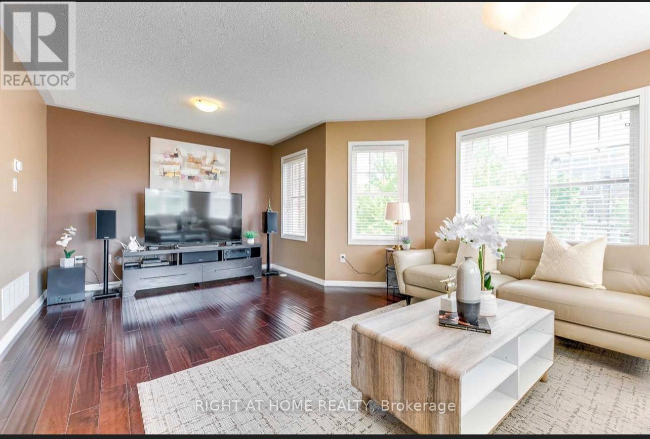 638 Holly Avenue, Milton, Ontario  L9T 0G3 - Photo 5 - W13233410