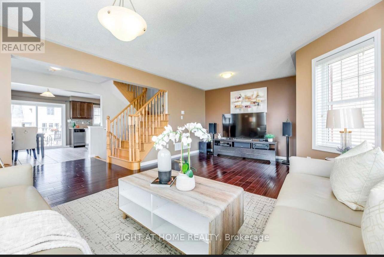 638 Holly Avenue, Milton, Ontario  L9T 0G3 - Photo 6 - W13233410