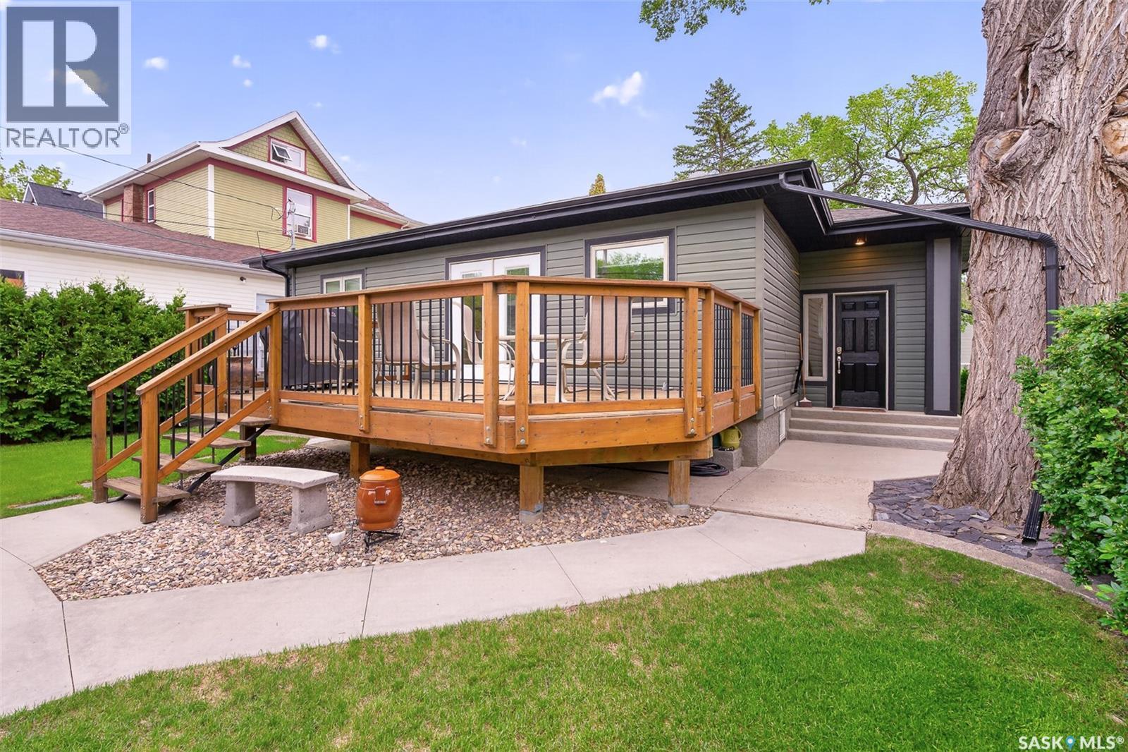 1030 1st Avenue Nw, Moose Jaw, Saskatchewan  S6H 3N2 - Photo 56 - SK037998