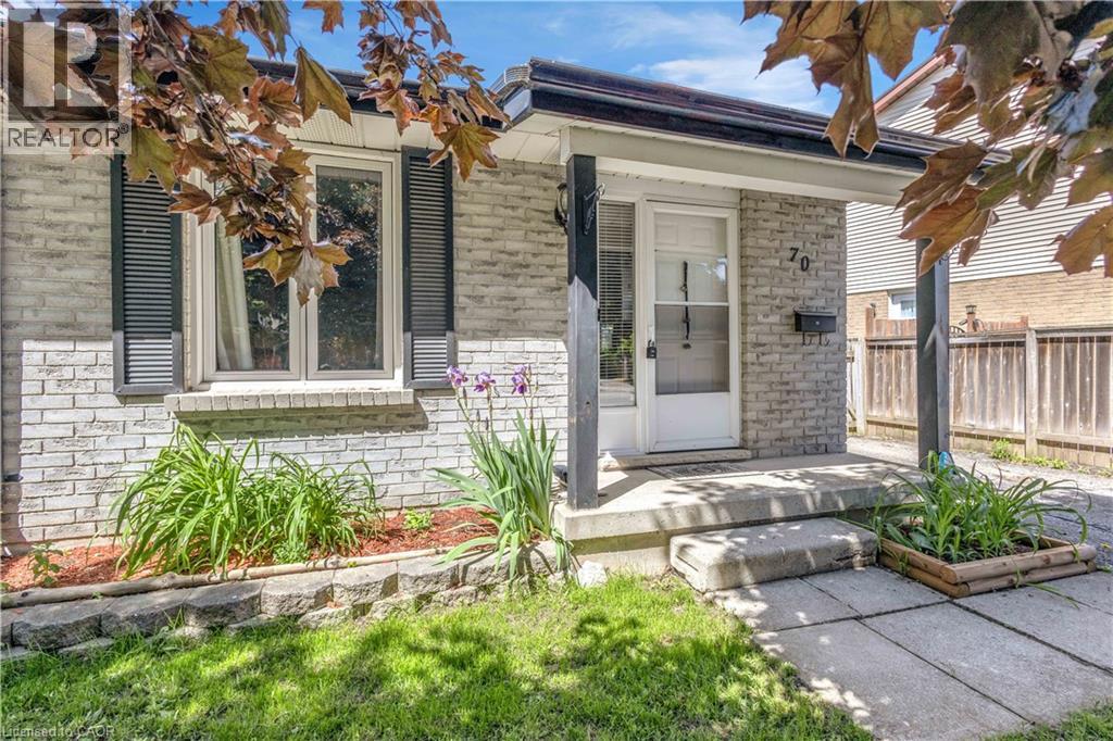 70 Naskapi Street, Woodstock, Ontario N4T 1G7 - Photo 1 - 40836294