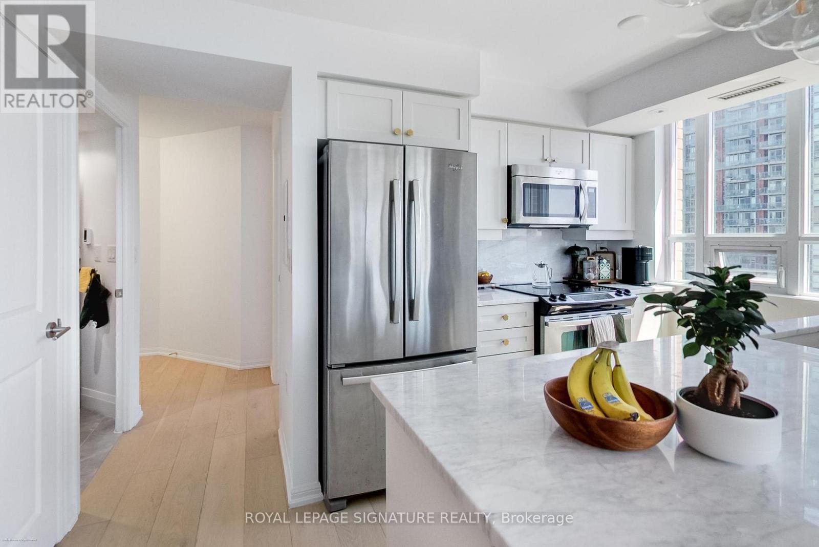 1910 - 125 Western Battery Road, Toronto, Ontario  M6K 3R8 - Photo 4 - C13233582