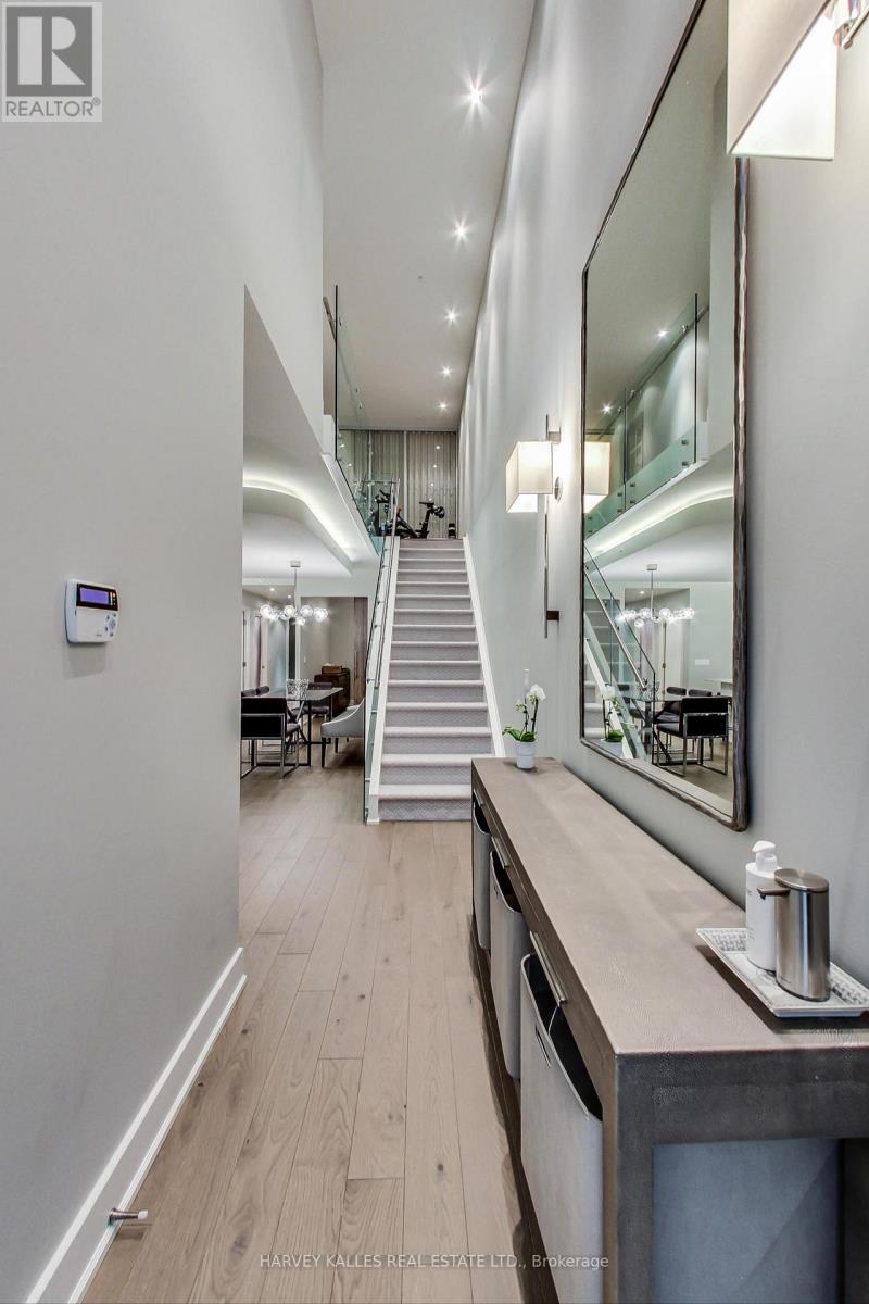 Th24 - 30 Nelson Street, Toronto, Ontario  M5V 0H5 - Photo 3 - C13233604
