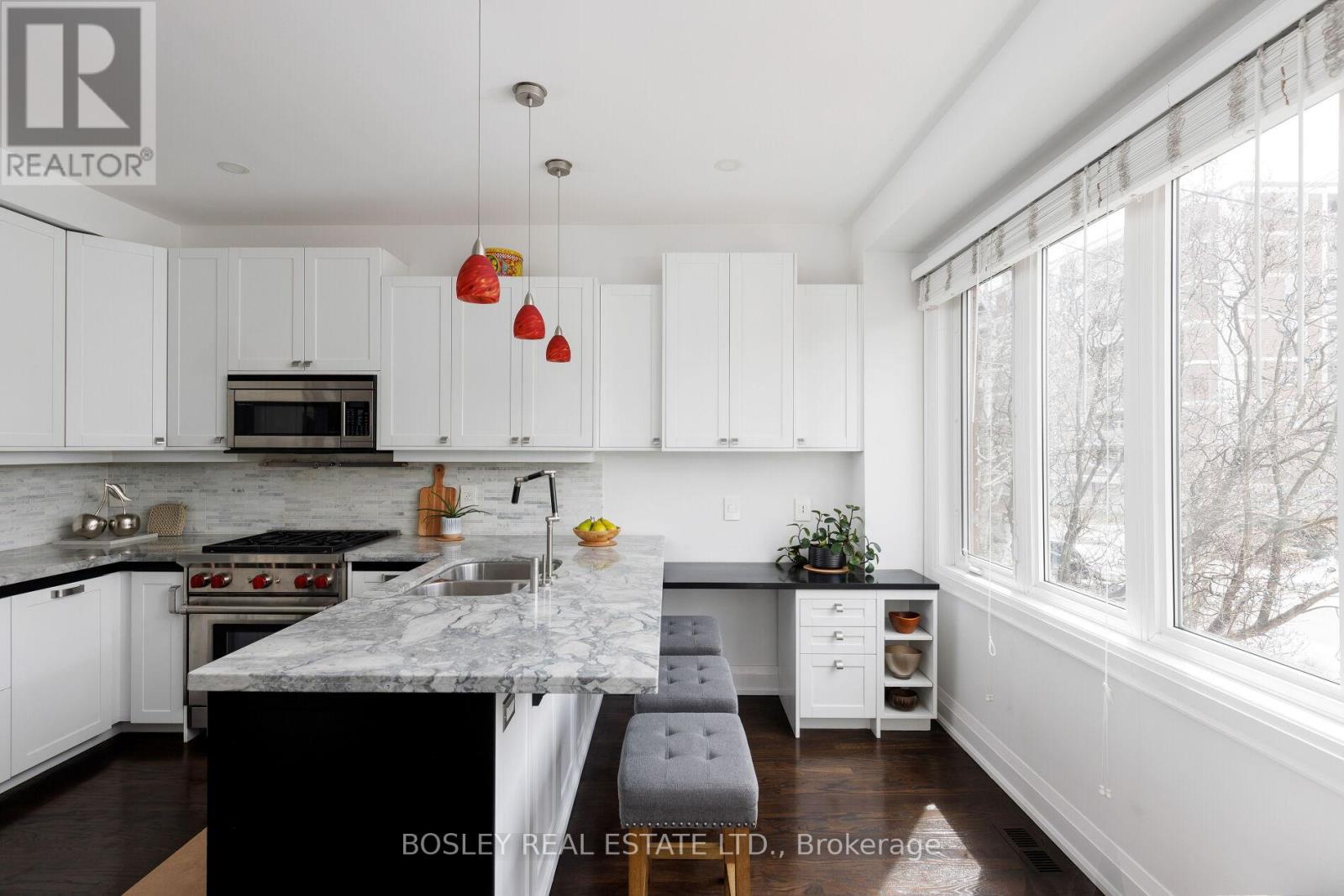Upper - 19 Cardiff Road, Toronto, Ontario  M4P 2N6 - Photo 15 - C13233616