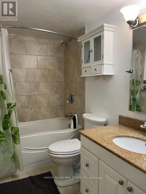 1216 - 633 Bay Street, Toronto, Ontario  M5G 2G4 - Photo 13 - C13233670