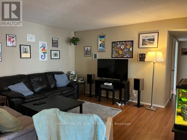 1216 - 633 Bay Street, Toronto, Ontario  M5G 2G4 - Photo 2 - C13233670