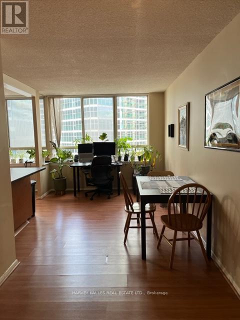 1216 - 633 Bay Street, Toronto, Ontario  M5G 2G4 - Photo 5 - C13233670