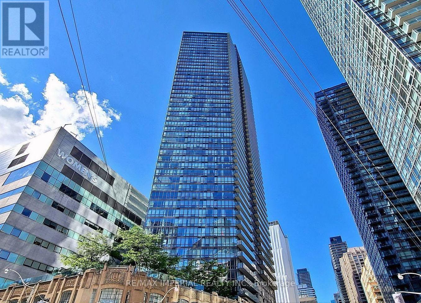 4802 - 832 BAY STREET, Toronto, Ontario