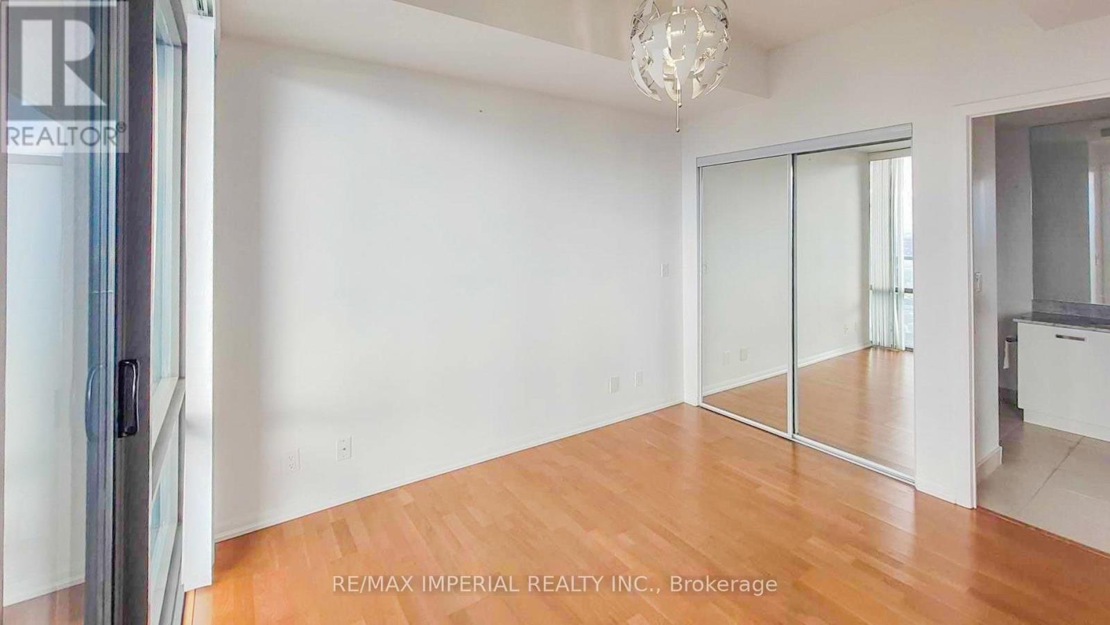 4802 - 832 Bay Street, Toronto, Ontario  M5S 1Z6 - Photo 10 - C13233700