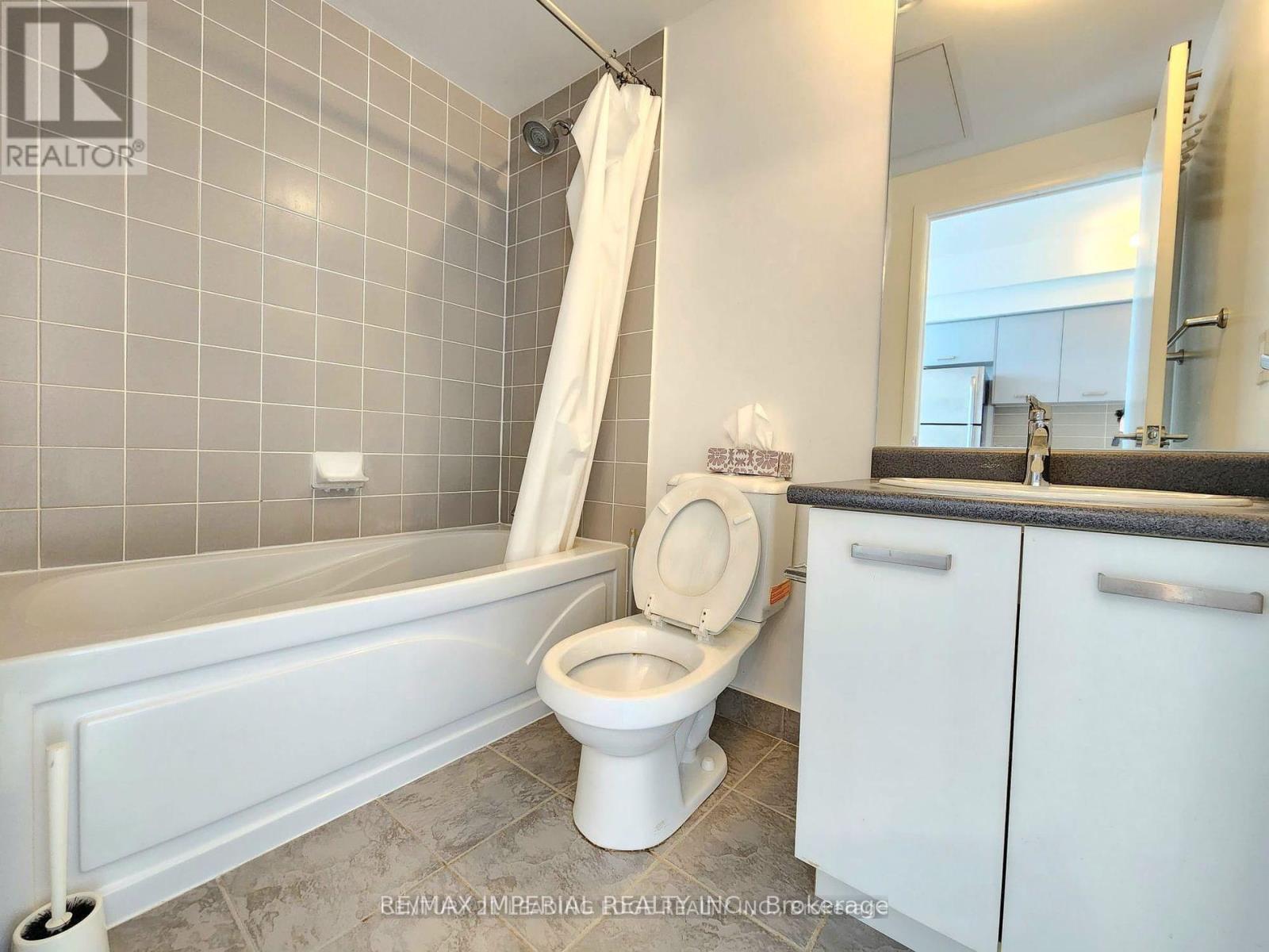 4802 - 832 Bay Street, Toronto, Ontario  M5S 1Z6 - Photo 11 - C13233700