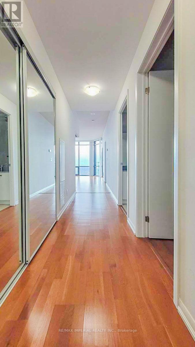 4802 - 832 Bay Street, Toronto, Ontario  M5S 1Z6 - Photo 3 - C13233700