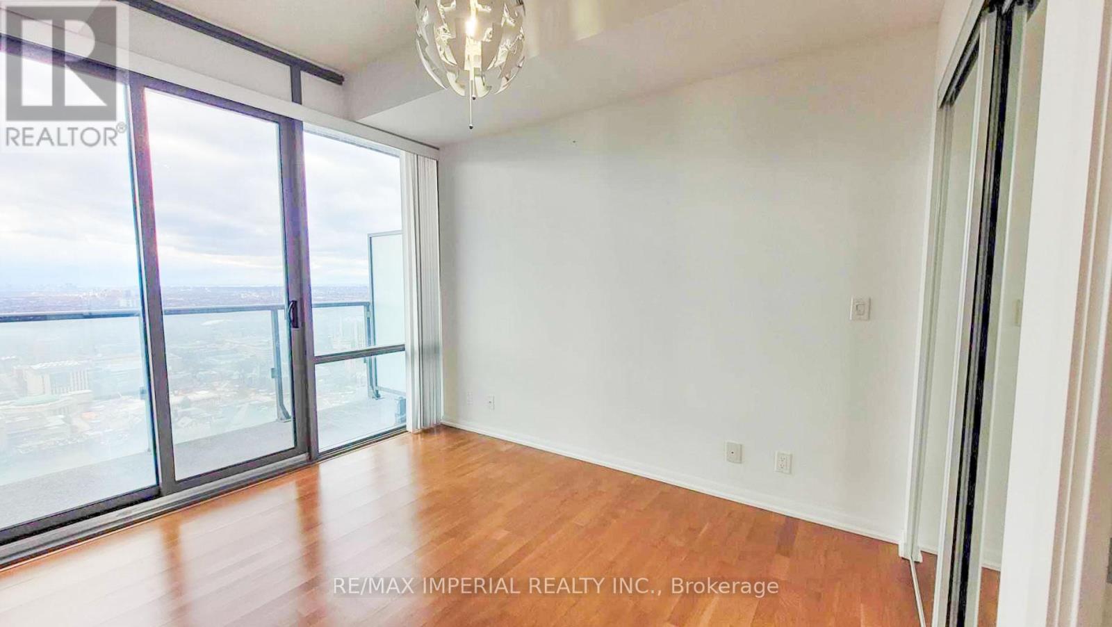 4802 - 832 Bay Street, Toronto, Ontario  M5S 1Z6 - Photo 9 - C13233700