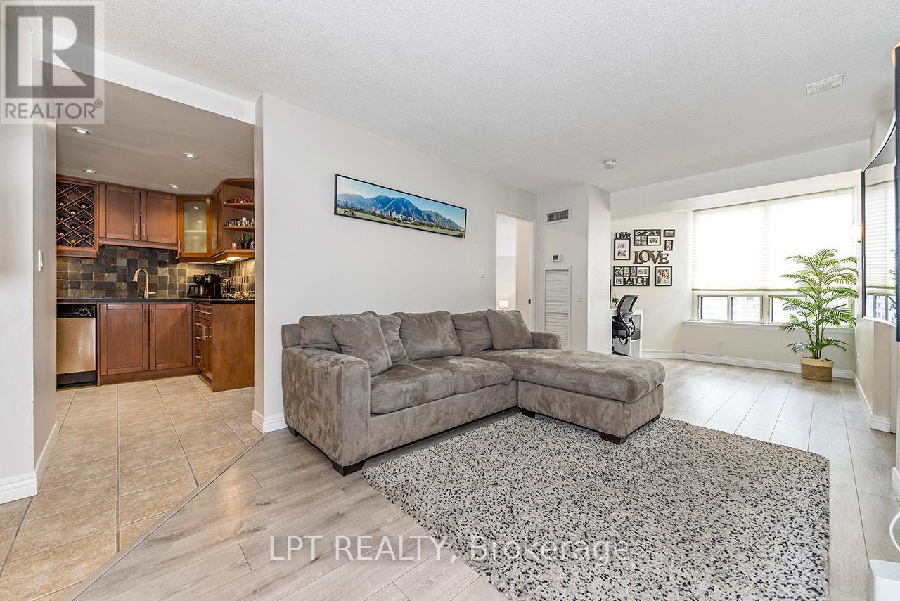 710 - 7 Bishop Avenue, Toronto, Ontario  M2M 4J4 - Photo 10 - C13233852