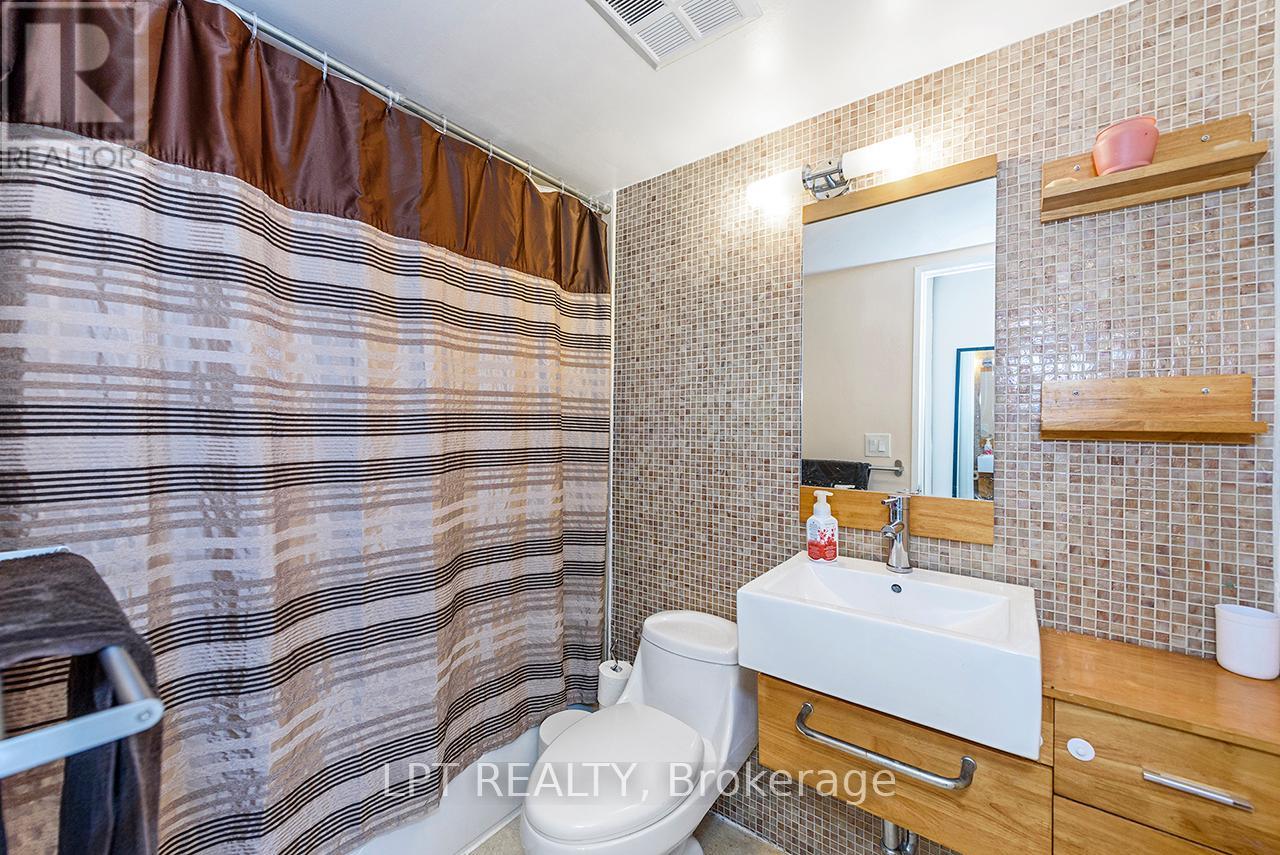 710 - 7 Bishop Avenue, Toronto, Ontario  M2M 4J4 - Photo 16 - C13233852
