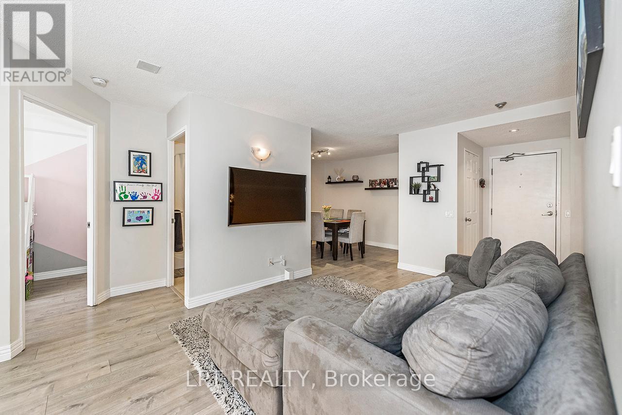 710 - 7 Bishop Avenue, Toronto, Ontario  M2M 4J4 - Photo 18 - C13233852