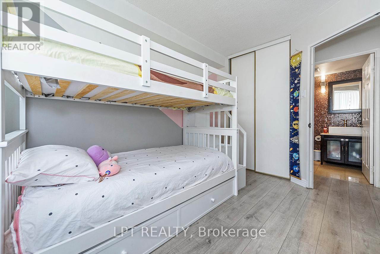 710 - 7 Bishop Avenue, Toronto, Ontario  M2M 4J4 - Photo 21 - C13233852