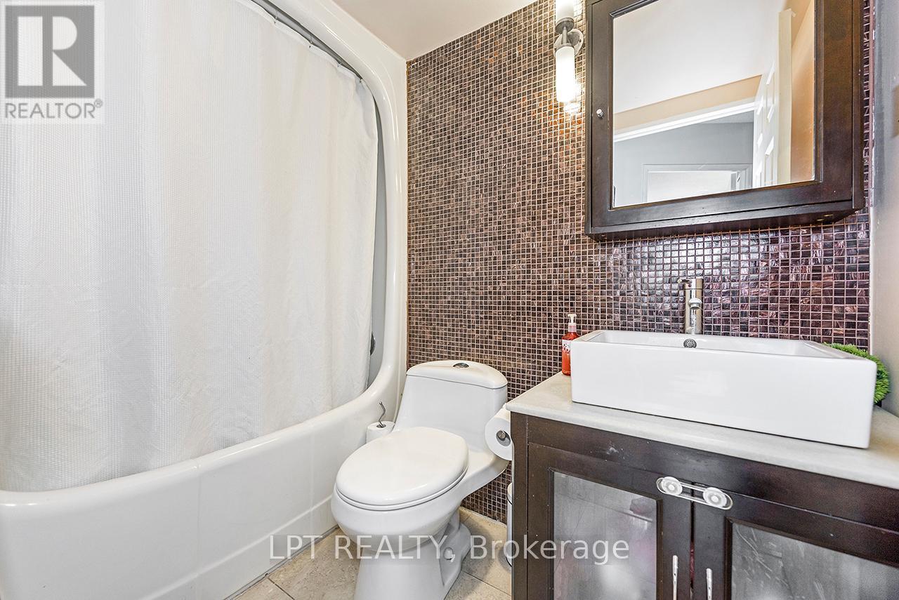 710 - 7 Bishop Avenue, Toronto, Ontario  M2M 4J4 - Photo 22 - C13233852