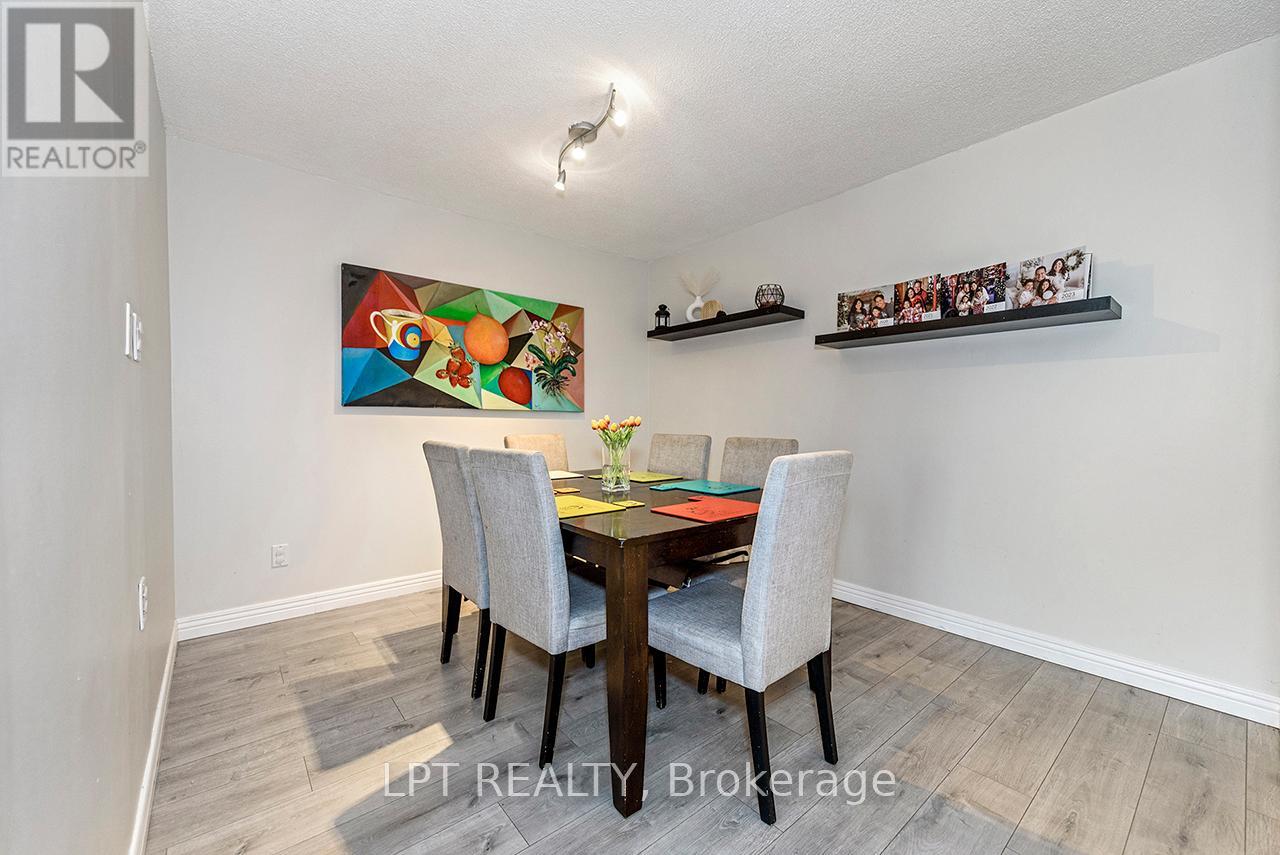 710 - 7 Bishop Avenue, Toronto, Ontario  M2M 4J4 - Photo 7 - C13233852