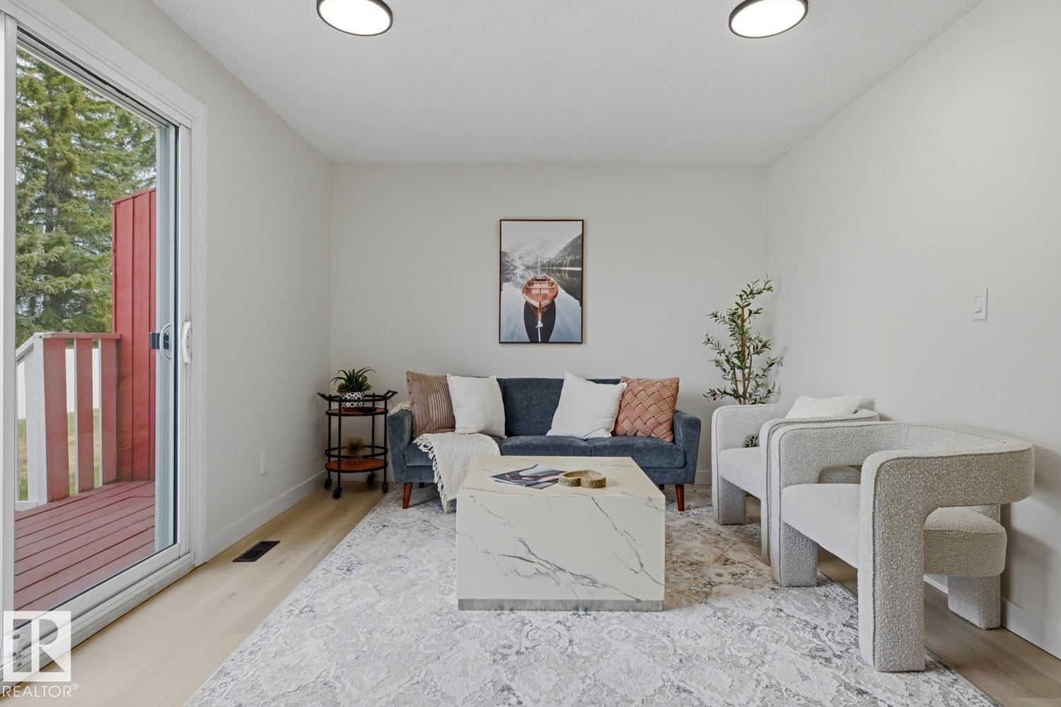 10684 BEAUMARIS RD NW, Edmonton, Alberta
