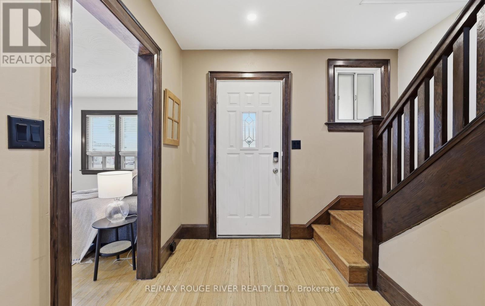 338 Jarvis Street, Oshawa, Ontario  L1G 5L2 - Photo 6 - E13233502