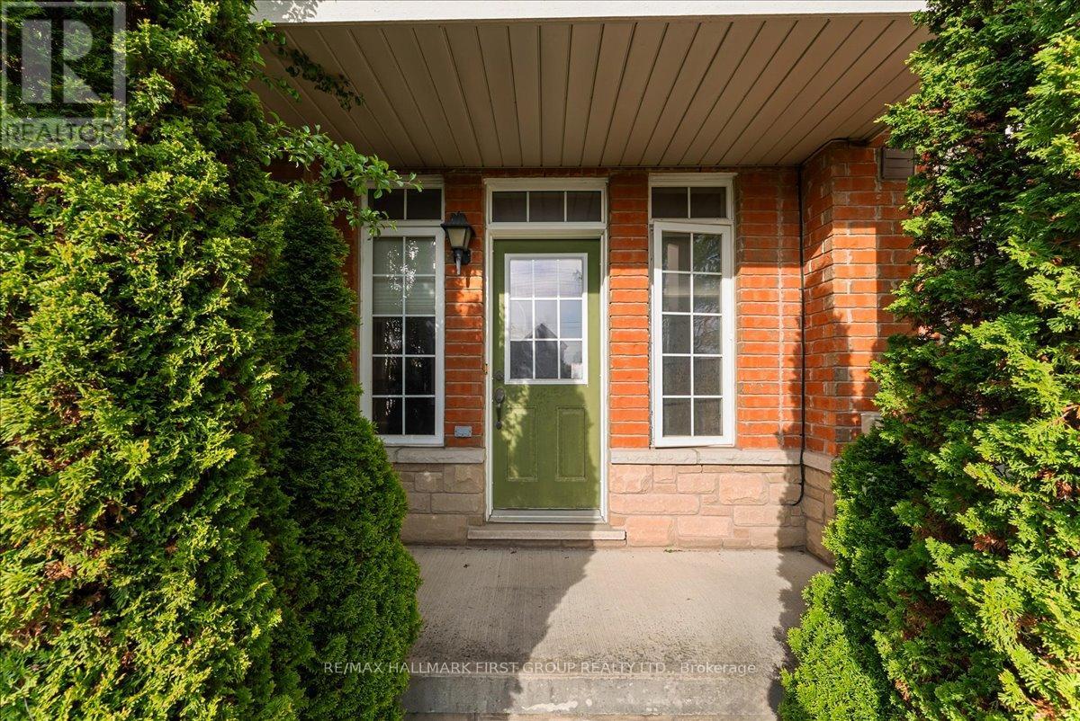57 Barkdale Way, Whitby (Pringle Creek), Ontario  L1N 0G1 - Photo 4 - E13233576