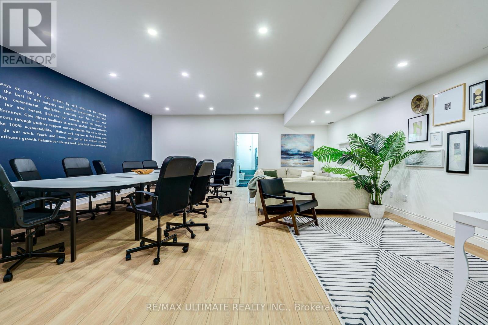 1945 Queen Street E, Toronto, Ontario  M4L 1H7 - Photo 24 - E13233626
