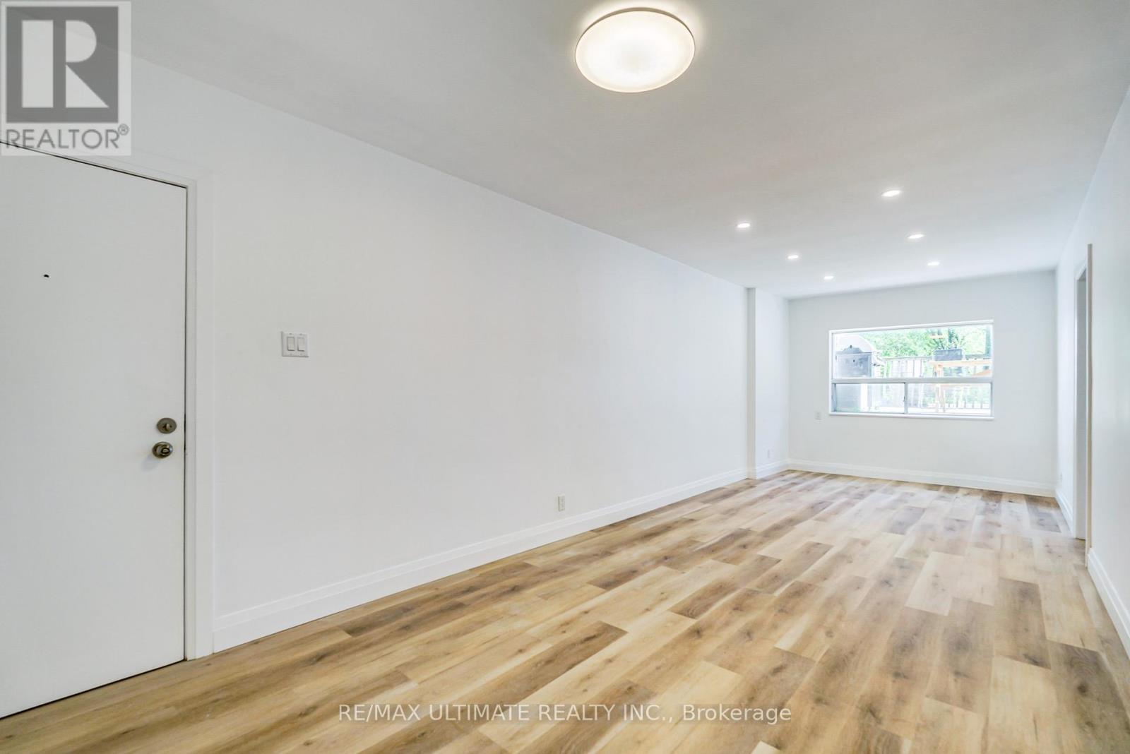 1945 Queen Street E, Toronto, Ontario  M4L 1H7 - Photo 32 - E13233626